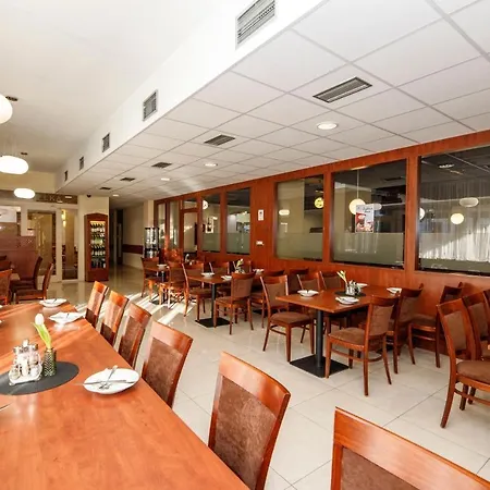Hotel Opera 3*