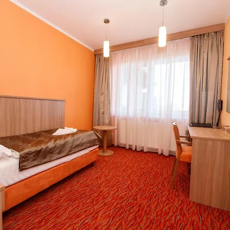Opera 3* Jaromerice nad Rokytnou