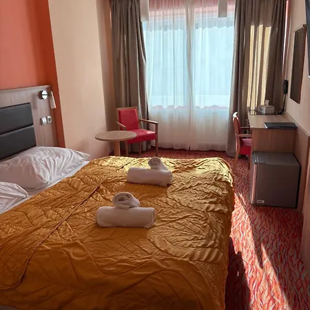 Hotel Opera 3*