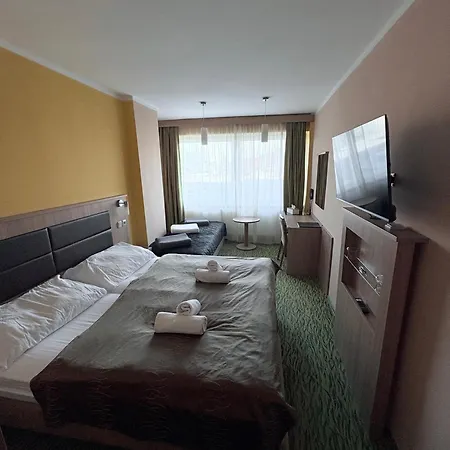 Hotel Opera 3*