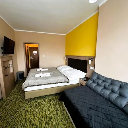 Opera Otel Jaromerice nad Rokytnou