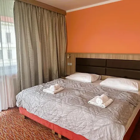 Opera Hotel