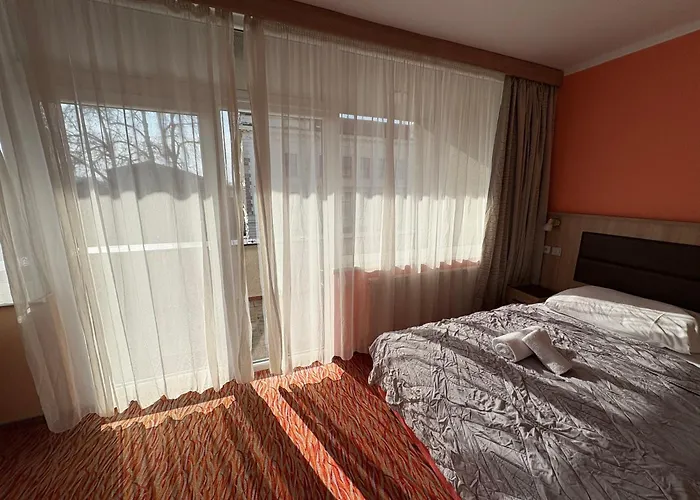 Opera 3* Jaromerice nad Rokytnou